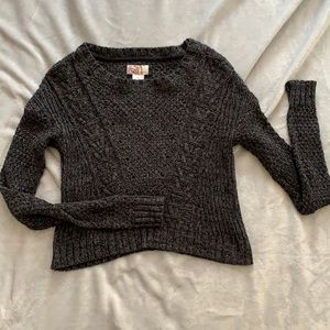 KNITTED SO CROPPED SWEATER